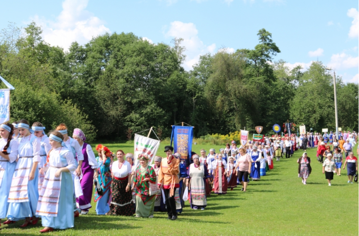 Mazākumtautību festivāls ''Kur bitis, tī mads'' Viļānos